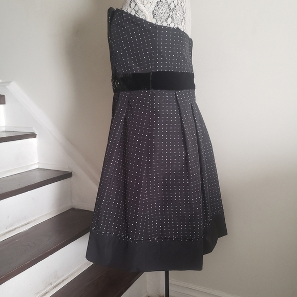 HP. BCBG MAXAZRIA Dress - Picture 4 of 12